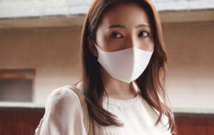 【隣の人妻】「昼は旦那がいないわよ…♡」スレンダーエロ美乳な美人主婦が近隣の若い男を昼間から連れ込むスケベな不倫行為