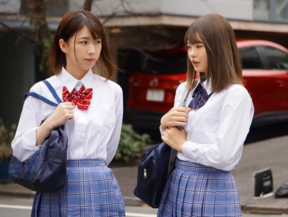 【おしおき女子校生】「何か、呼び出しくらったんですケド…」ロリ顔貧乳な美少女女子高生が教員に呼ばれて学校内でスケベ行為！