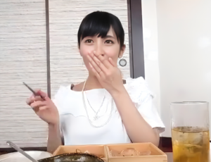 【ロリ巨乳妻】「あんな美少女顔なのに爆乳とかｗｗ」「こりゃ合法ロリですぞ…」と人気の幼妻のエロ動画！